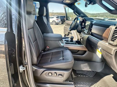 New 2026 Chevrolet Silverado 1500 High Country w/ Technology Package AWD/4WD image 29