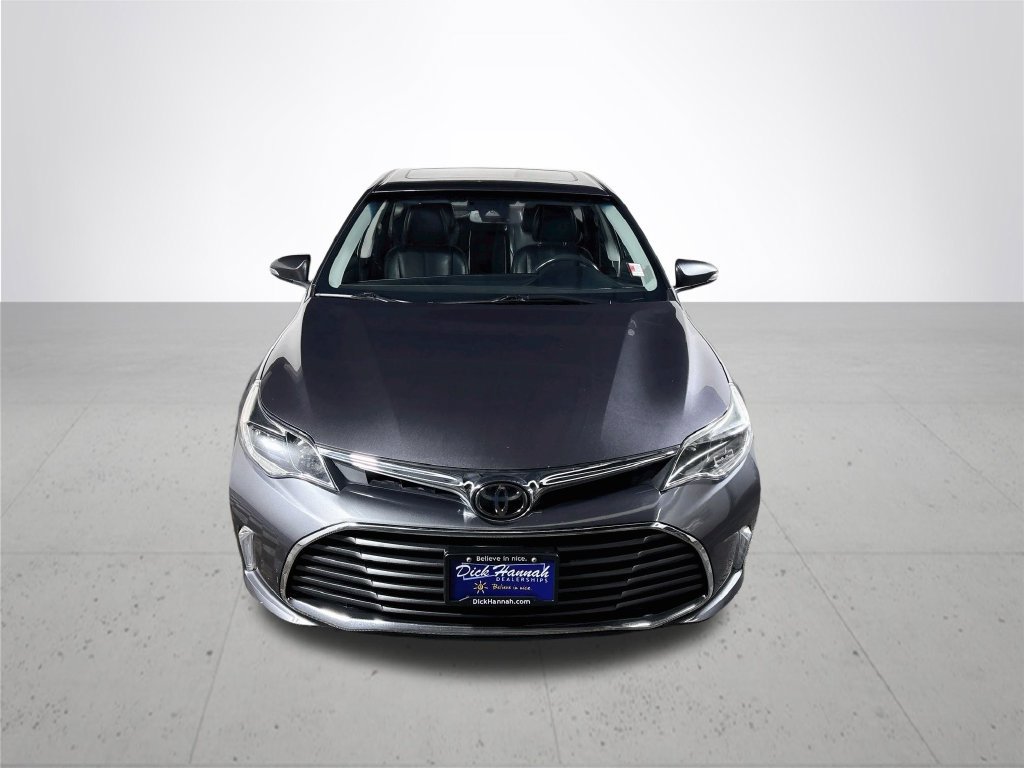 Used 2016 Toyota Avalon Limited w/ Toyota Safety Sense Package FWD image 3