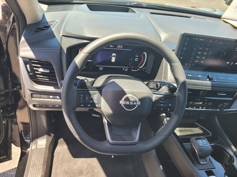 Certified 2026 Nissan Rogue Platinum w/ Platinum Premium Package AWD/4WD image 30