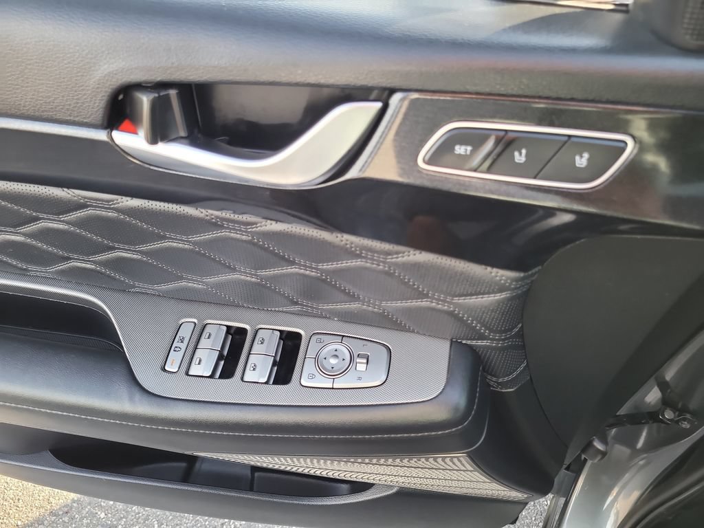 Used 2022 Hyundai Palisade Calligraphy FWD image 19