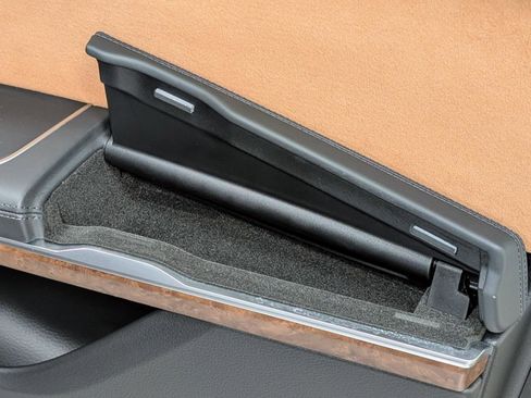 Used 2024 Audi A8 L 3.0T w/ Comfort Plus Package image 29