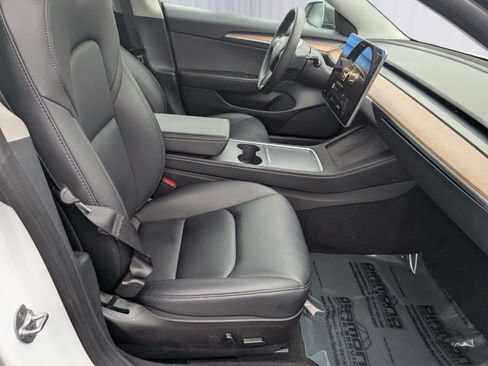 Used 2022 Tesla Model 3 Performance image 9