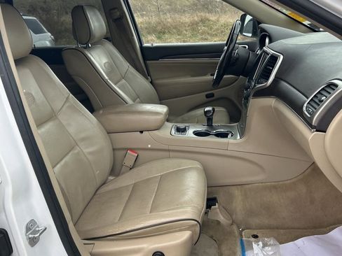 Used 2015 Jeep Grand Cherokee Overland w/ Advanced Technology Group image 8