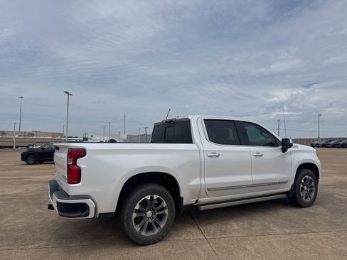 Used 2023 Chevrolet Silverado 1500 High Country w/ Technology Package AWD/4WD image 25