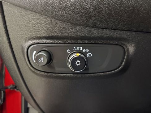 Used 2023 Chevrolet Equinox LT AWD/4WD image 25
