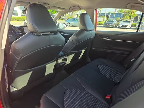 Used 2024 Toyota Camry SE FWD image 10