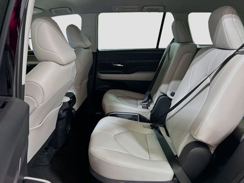 New 2026 Toyota Grand Highlander AWD image 23