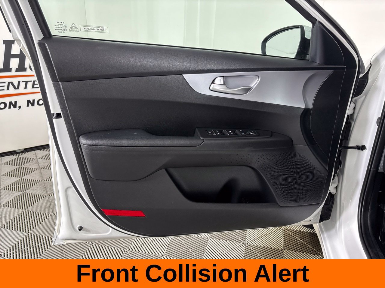 Used 2024 Kia Forte LXS FWD image 10