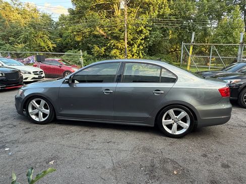 Used 2014 Volkswagen Jetta SE FWD image 8