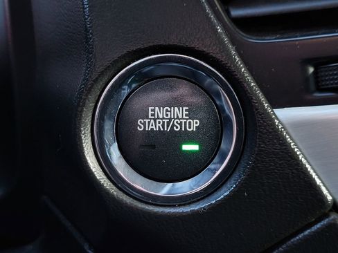 Used 2016 GMC Yukon Denali image 38