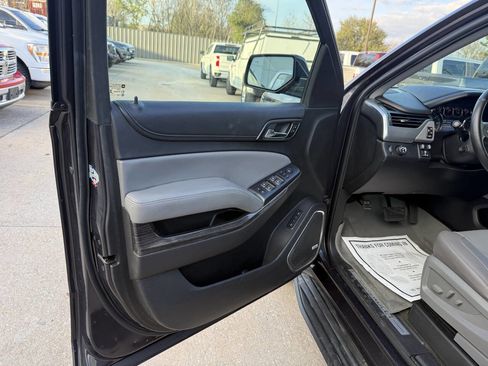 Used 2015 Chevrolet Tahoe LT w/ Luxury Package RWD image 8