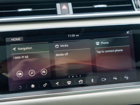 Used 2018 Land Rover Range Rover Velar image 19