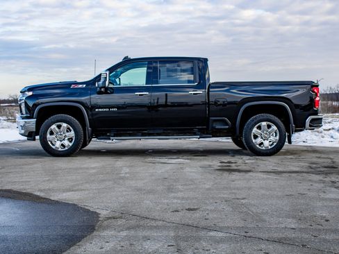 Used 2023 Chevrolet Silverado 2500 LTZ image 4