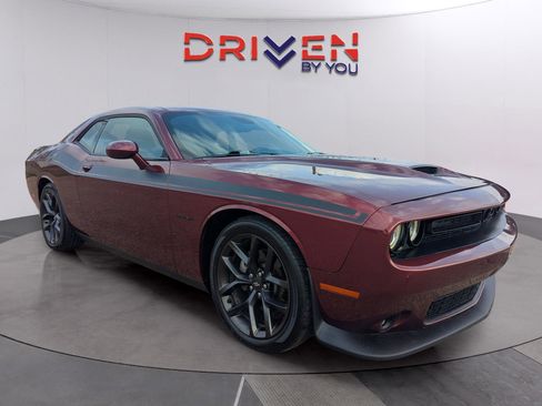 Used 2021 Dodge Challenger R/T w/ Blacktop Package image 7