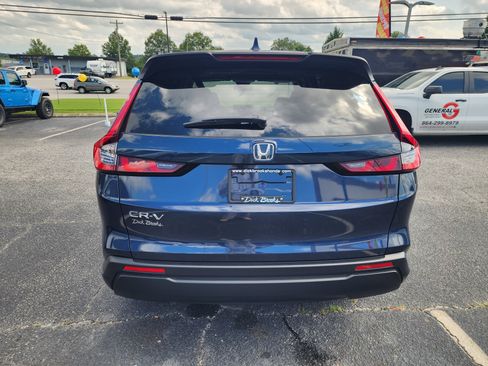 Certified 2025 Honda CR-V EX image 5