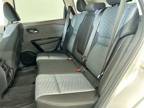 Used 2023 Nissan Rogue SV image 14