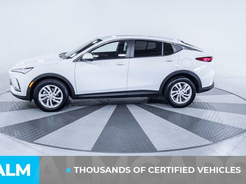 Used 2025 Buick Envista Preferred image 4