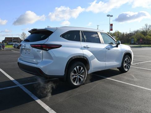 New 2026 Toyota Highlander XLE AWD/4WD image 10