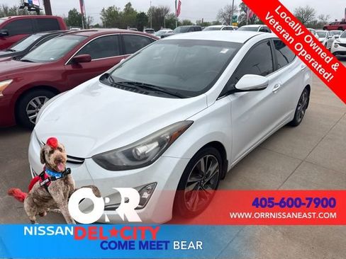 Used 2015 Hyundai Elantra Limited image 1