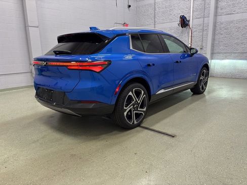 New 2026 Chevrolet Equinox EV LT image 3