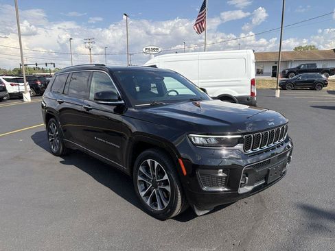 Used 2023 Jeep Grand Cherokee L Overland image 2