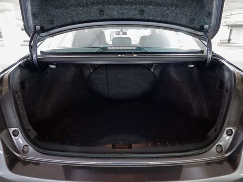 Used 2016 Honda Accord EX image 9