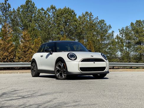 Used 2025 MINI Cooper S image 2