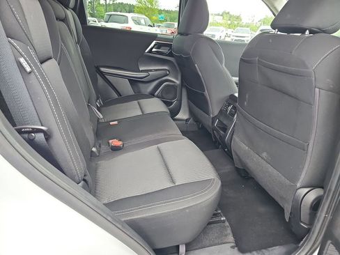 Used 2022 Mitsubishi Outlander ES AWD/4WD image 15