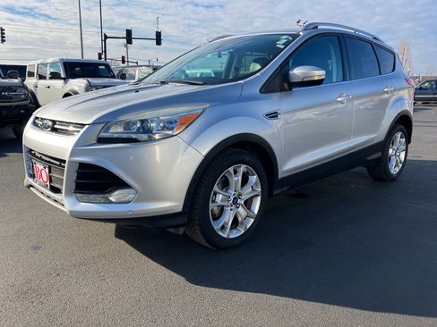 Used 2016 Ford Escape Titanium w/ Equipment Group 301A image 3