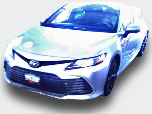 Used 2021 Toyota Camry LE FWD image 1