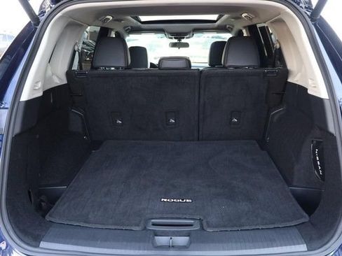 Certified 2025 Nissan Rogue SV w/ SV Premium Package FWD image 7