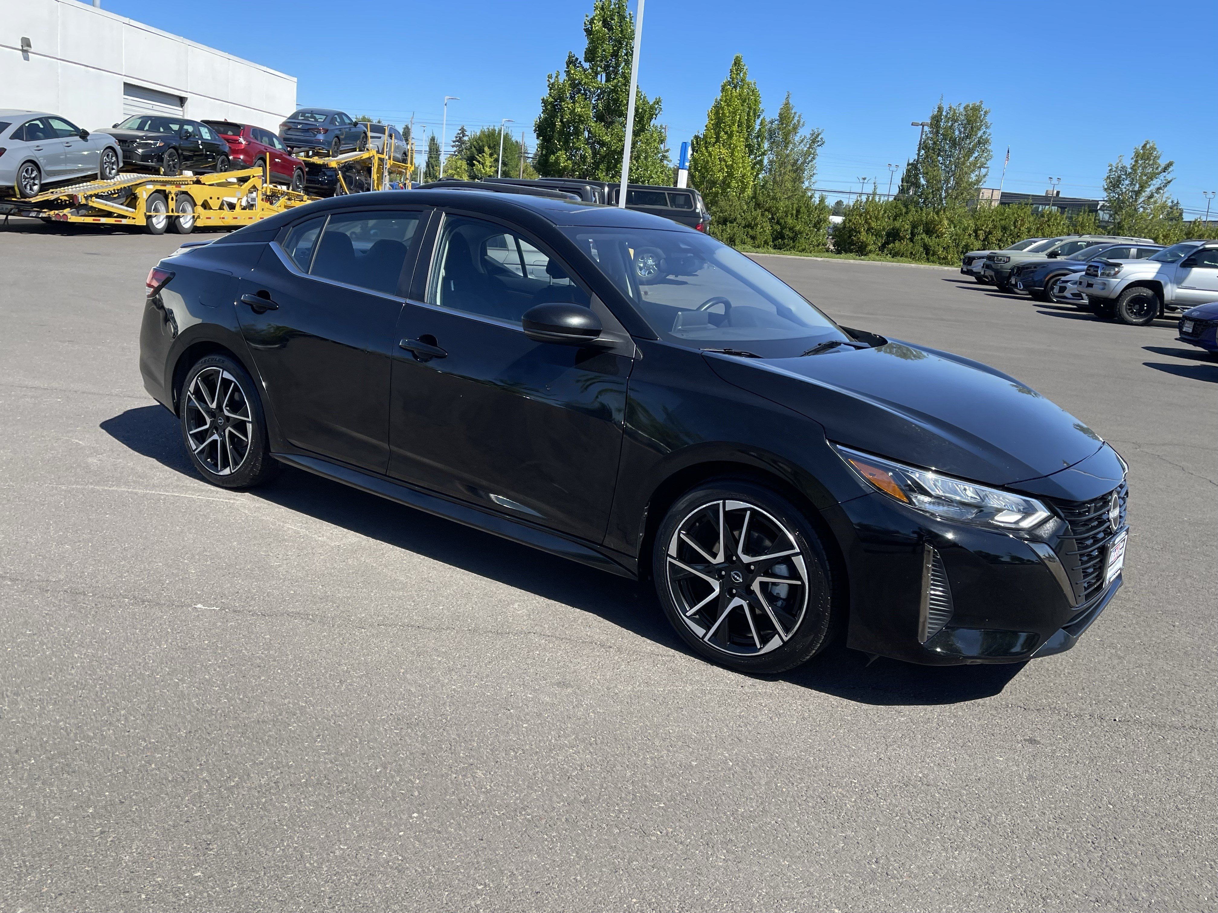 Used 2025 Nissan Sentra SR FWD image 7