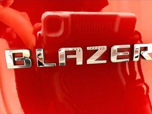 Used 2021 Chevrolet Blazer LT FWD image 8