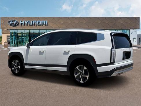 New 2026 Hyundai Ioniq 9 S w/ Tow & Go Package image 7