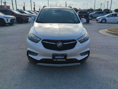 Used 2019 Buick Encore Preferred FWD image 3