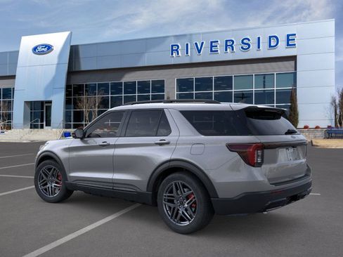 New 2026 Ford Explorer ST-Line w/ ST-Line Street Pack image 5