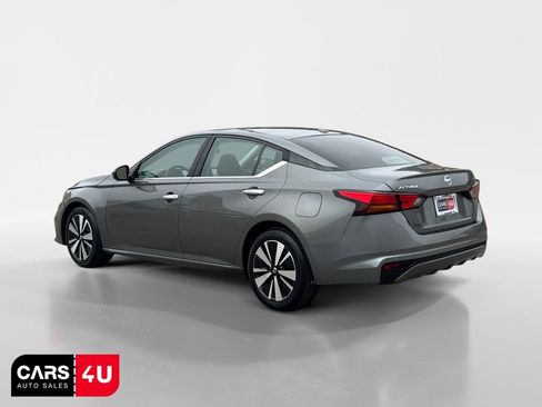 Used 2021 Nissan Altima 2.5 SV FWD image 5