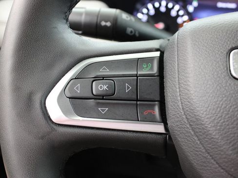Used 2025 Jeep Compass Limited AWD/4WD image 25