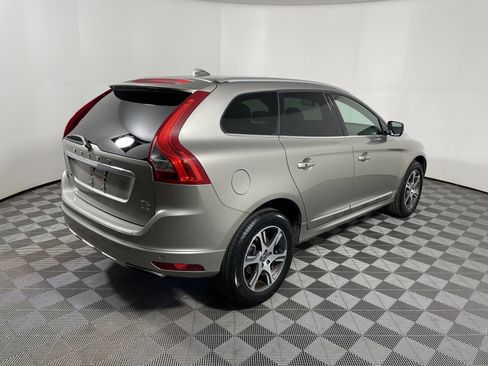 Used 2014 Volvo XC60 T6 image 5
