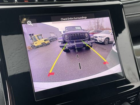 Used 2022 Jeep Grand Cherokee Altitude image 33