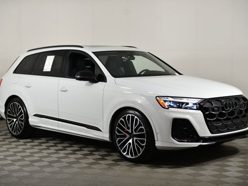 New 2026 Audi SQ7 Prestige image 6