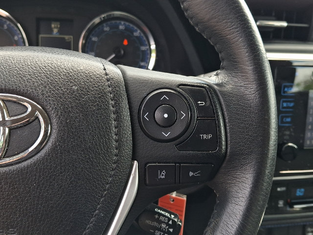 Used 2018 Toyota Corolla SE FWD image 20