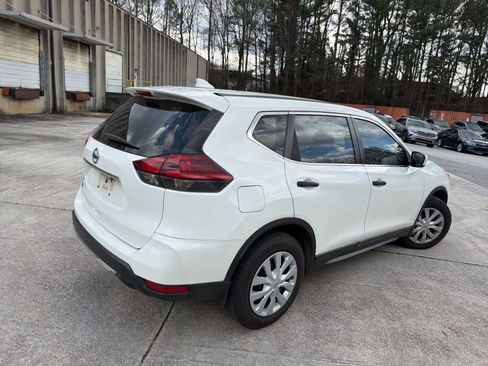 Used 2018 Nissan Rogue S image 10