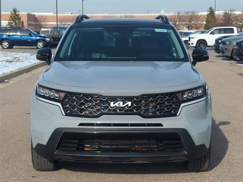 Used 2023 Kia Sorento S w/ Panoramic Sunroof Package image 8