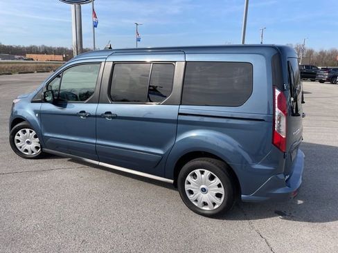 Used 2023 Ford Transit Connect XLT image 6