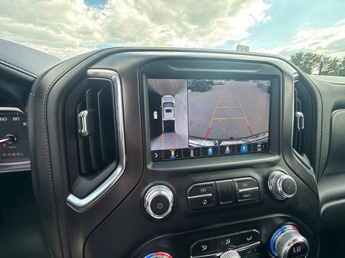 Used 2021 GMC Sierra 1500 AT4 w/ AT4 Value Package AWD/4WD image 24