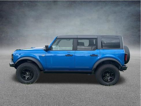 Certified 2022 Ford Bronco Wildtrak AWD/4WD image 6