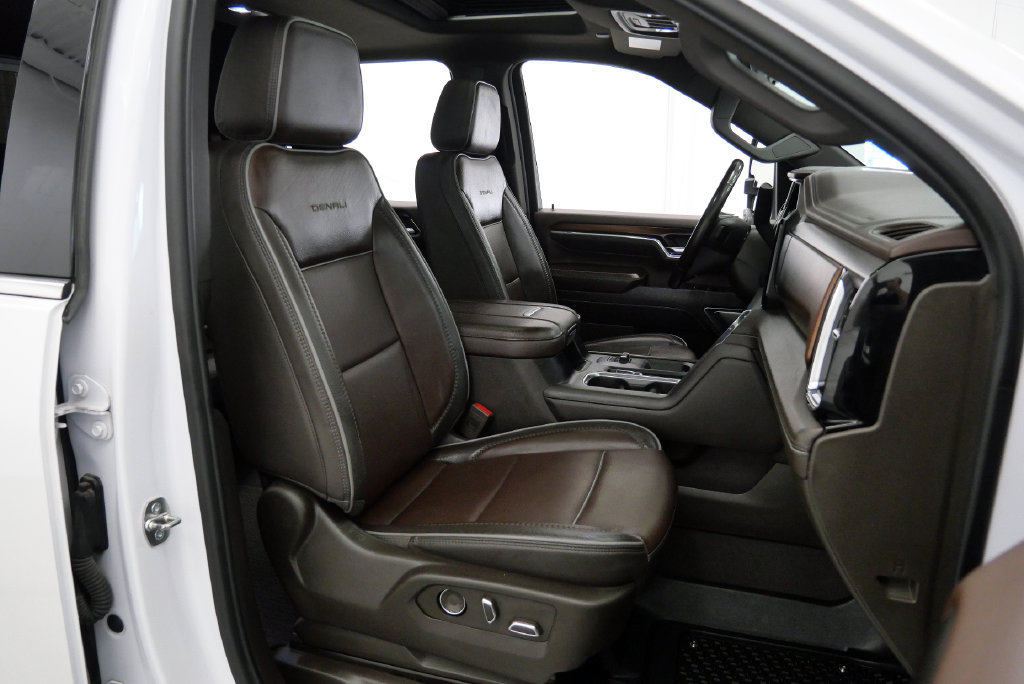 Used 2024 GMC Sierra 2500 Denali w/ Denali Reserve Package AWD/4WD image 17