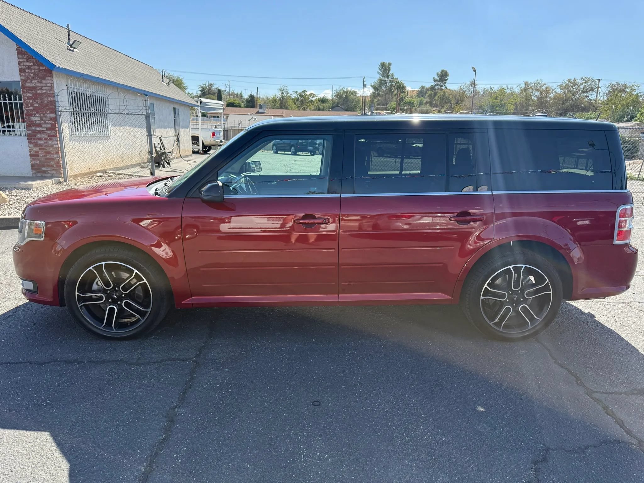Used 2014 Ford Flex SEL w/ Equipment Group 202A FWD image 3