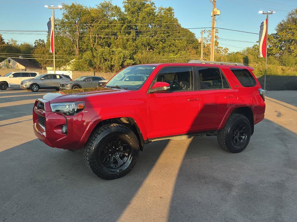 Used 2018 Toyota 4Runner SR5 Premium RWD image 3
